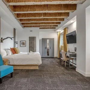 La Sainte Paix Apartment